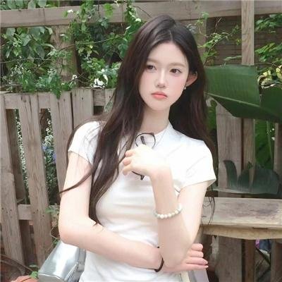 蓝色吉祥物